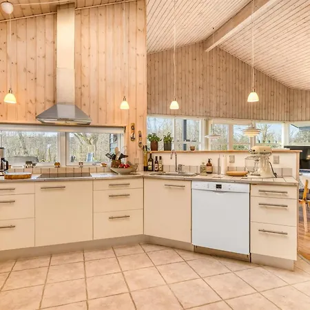 Casa de Férias Nanook - 750m To The Fjord By Interhome