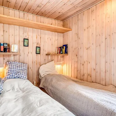Dom wakacyjny Nanook - 750m To The Fjord By Interhome Logstor